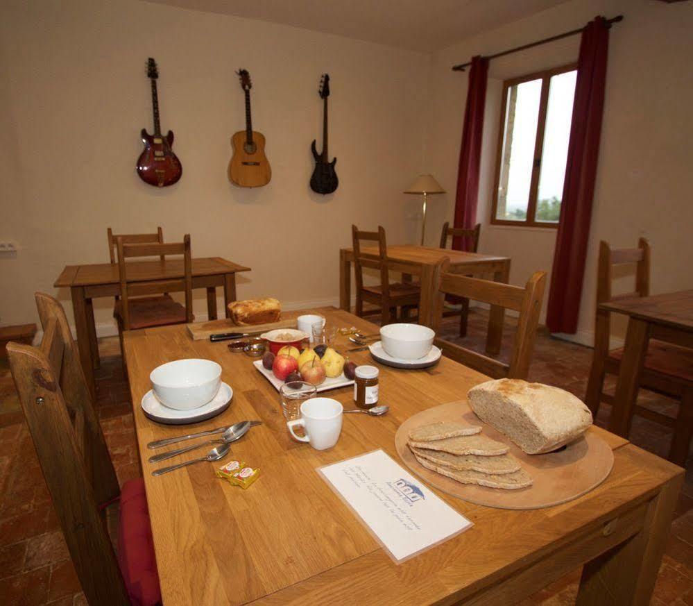 Ancienne Ecole Bed & Breakfast Cazaux-Villecomtal Eksteriør bilde